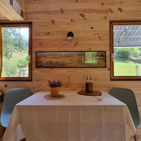 Tiny House Et Son Ecrin A Couper Le Souffle *